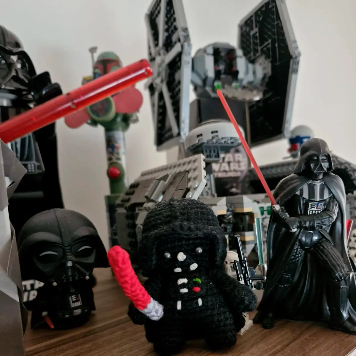 Darth Vader amigurumi en colección personal de Star Wars.