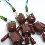 Llaveros de Groot con brazos y piernas articuladas en porcelanicrón