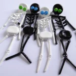 Colección de esqueletos artesanales blanco y negro