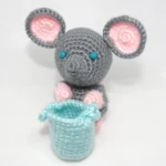 Ratón Pérez amigurumi con morralito para dientes de leche
