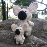 Perfil de las dos versiones de Teo Frenchie amigurumi